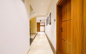 Fabhotel Status Residency